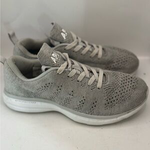 APL Techloom Pro‎ Women’s Size 9 Gray Athletic Tennis Shoes Sneakers